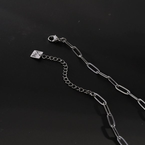 PALERMO Essential Silver Chain Link Paper-Clip Necklace - Picture 7 of 8
